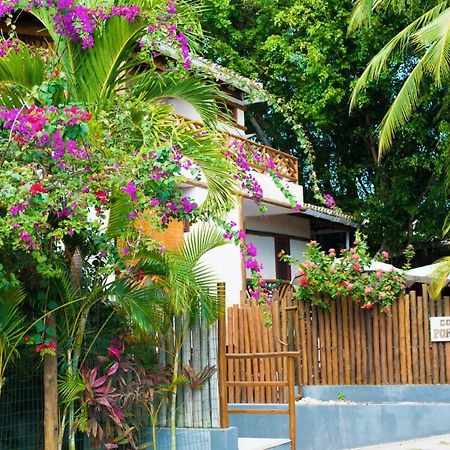 Duplex Com Hidromassagem - Praia Do Forte Kültér fotó
